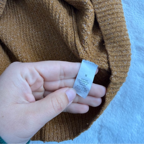 Aerie Waffle CozyUp Hooded Sweater Size Medium - Picture 6 of 9